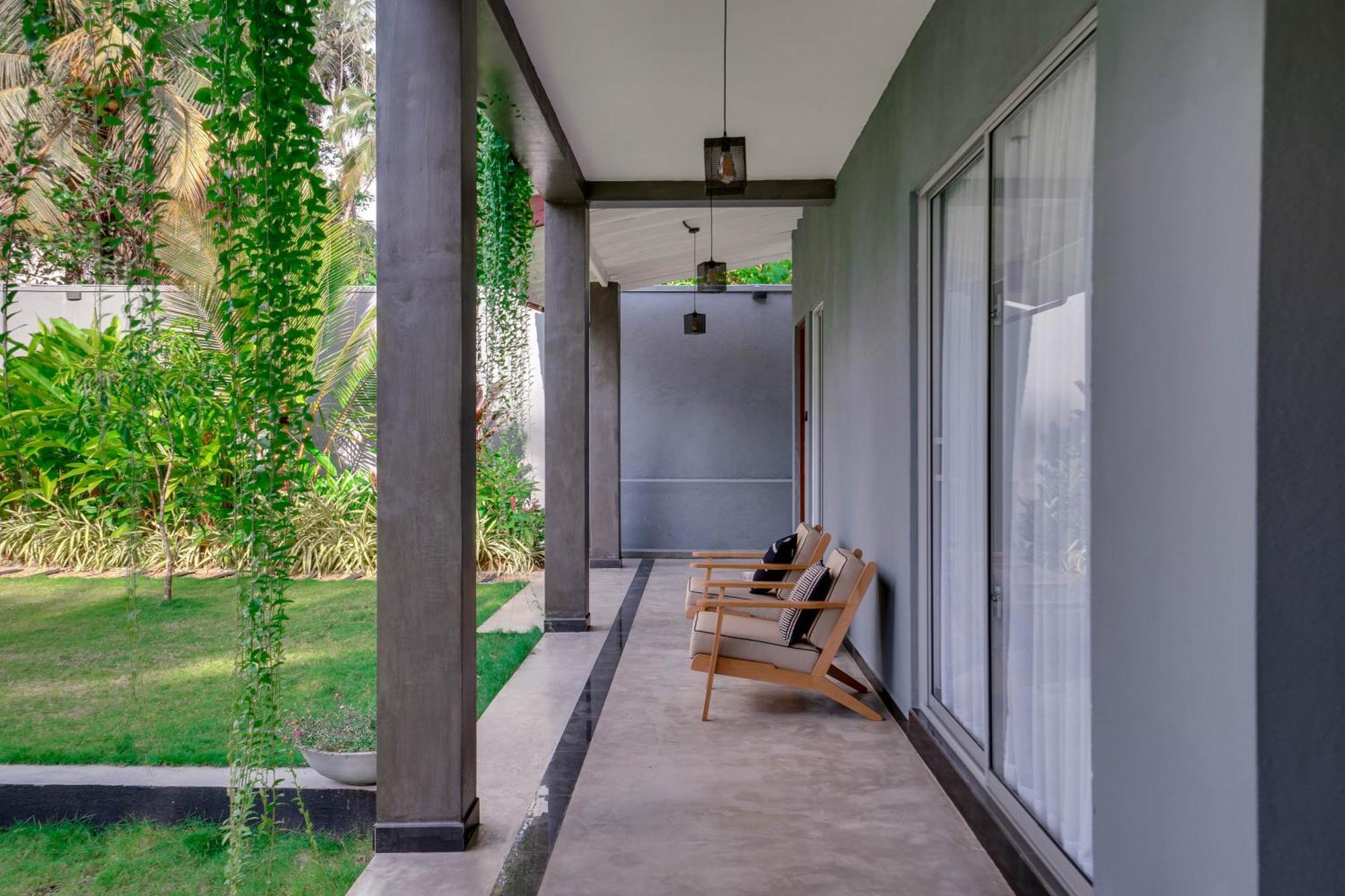 Hasthri Boutique Red Chalet In Ahangama With Pool Near Beach Eksteriør billede